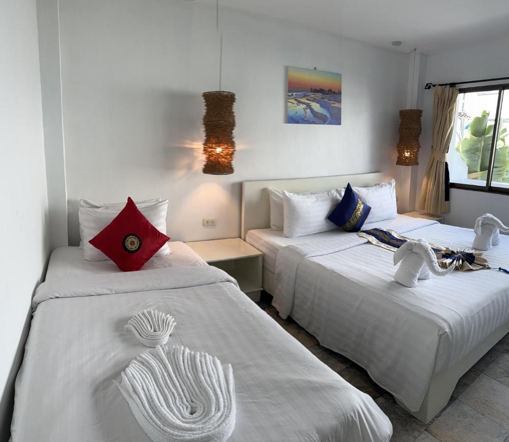Istanbul Boutique Hotel Patong Esterno foto