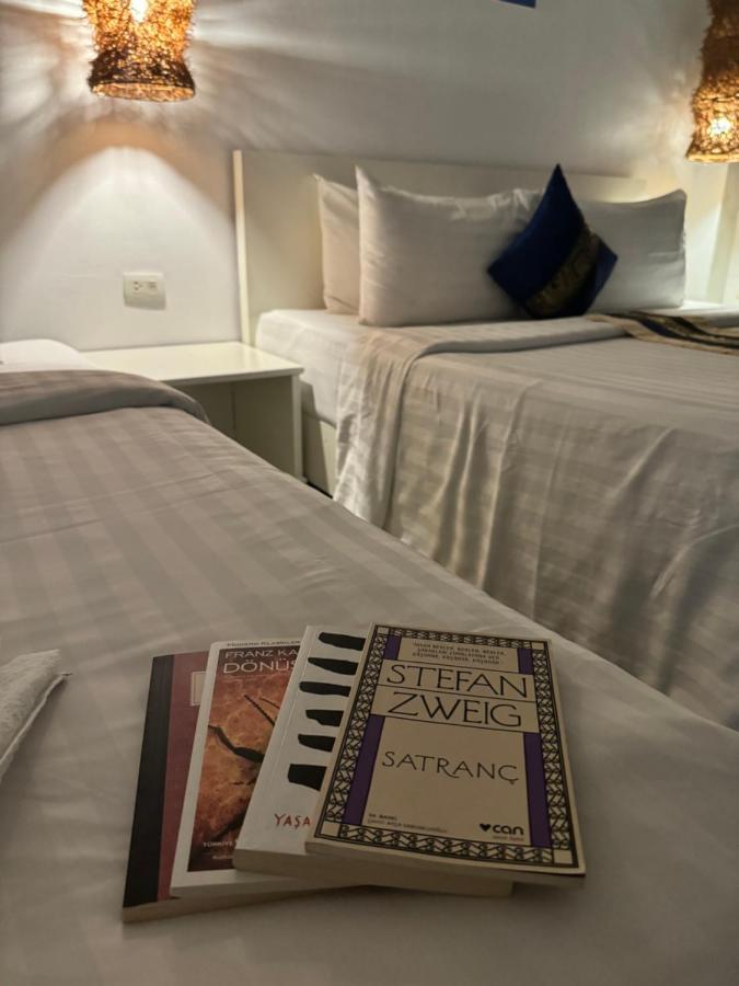 Istanbul Boutique Hotel Patong Esterno foto