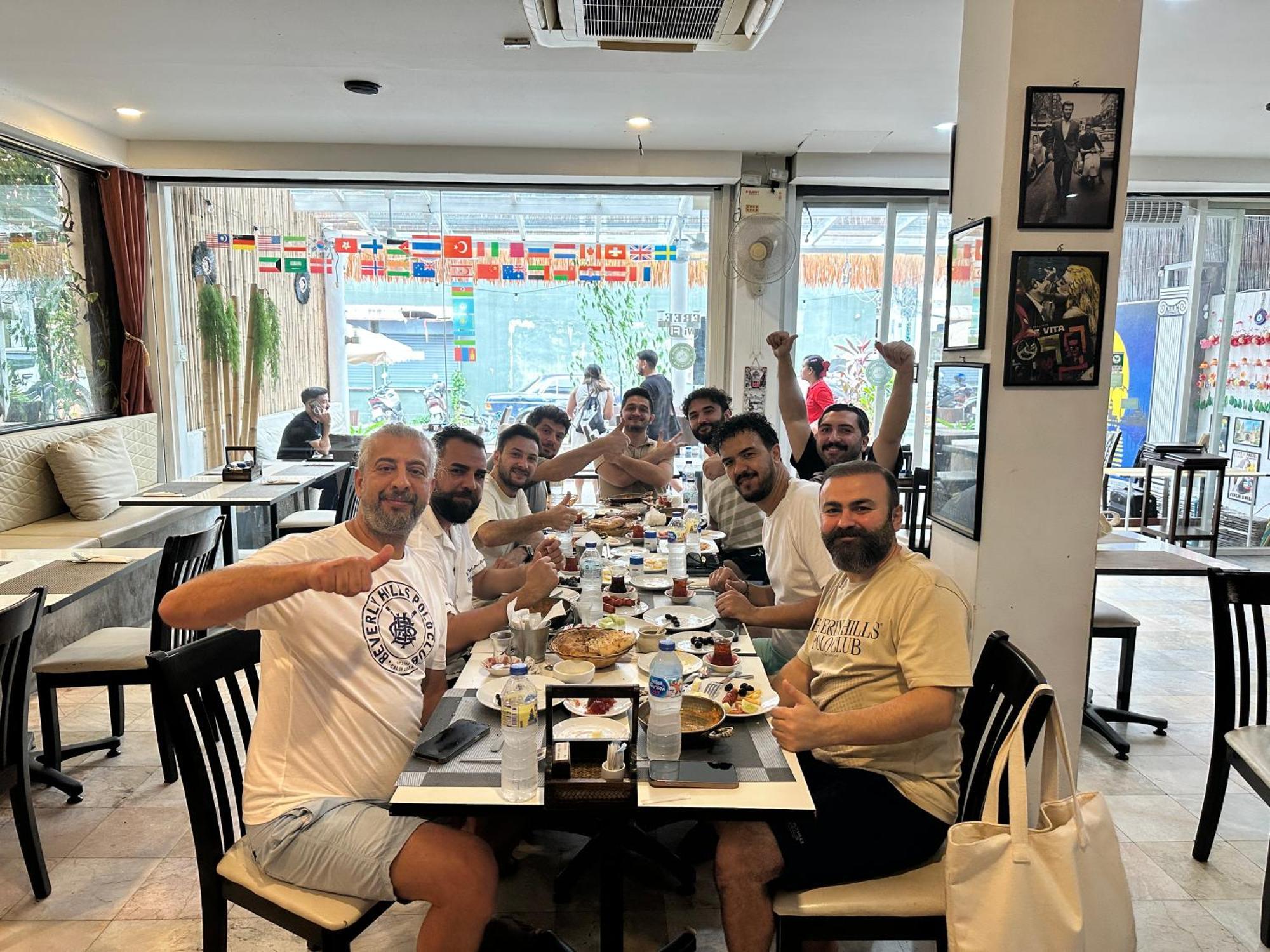 Istanbul Boutique Hotel Patong Esterno foto